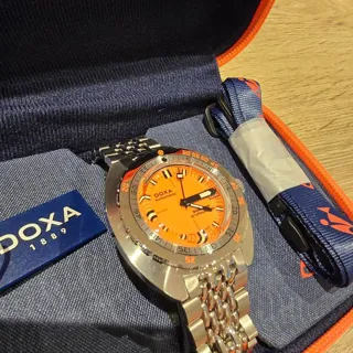 Doxa SUB 300 821.10.351.10 42.5mm Stainless steel Orange