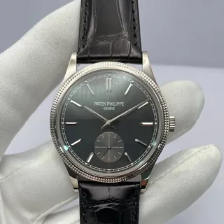 Patek Philippe Calatrava 6119G-001 39mm White gold Gray