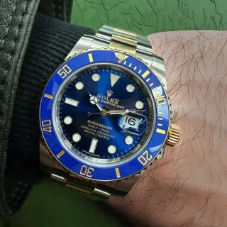 Rolex Submariner Stainless steel and 18k yellow gold Blue