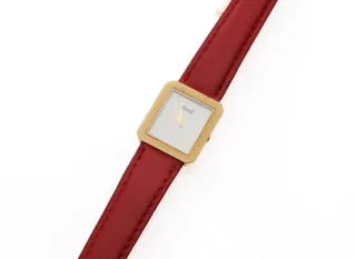 Piaget 8354 18k yellow gold White