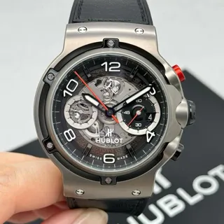 Hublot Classic Fusion 526.NX.0124.VR 45mm Titanium Gray