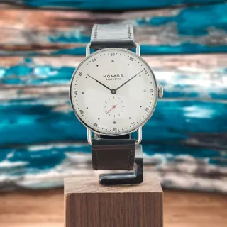 NOMOS Metro 1109 38.5mm Stainless steel Silver