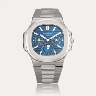 Patek Philippe Nautilus 5740 18k white gold Blue