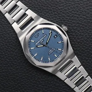 Girard-Perregaux Laureato 81005-11-431-11A 38mm Stainless steel Blue