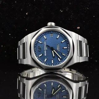 Girard-Perregaux Laureato 81010-11-431-11A 42mm Stainless steel Blue