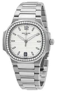 Patek Philippe Nautilus 7118/1200A-010 Stainless steel Silver