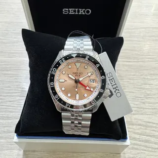 Seiko 5 Sports 4R34 SSK043K1 46mm Stainless steel Champagne