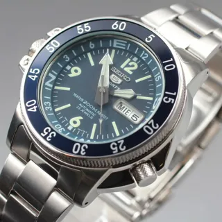 Seiko 5 Sports 7S36-01E0 41mm Stainless steel Blue