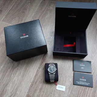 Tudor Royal M28500-0003 38mm Stainless steel Black