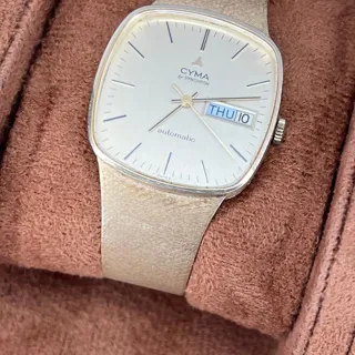 Cyma 31mm Yellow gold Gold