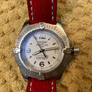 Breitling Colt A77380 33mm Stainless steel White