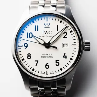 IWC Pilots Watch IW328208 40mm Stainless steel White