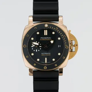 Panerai Submersible PAM01164 42mm Rose gold Black