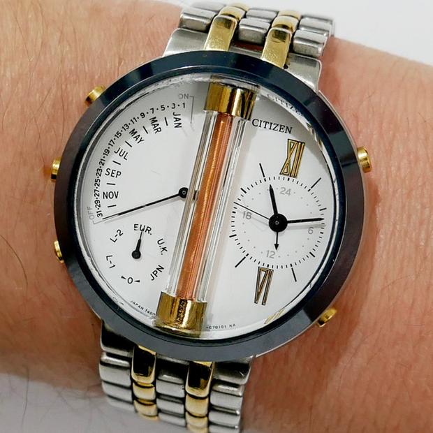 Citizen 7400-16M Stainless steel White 1993 Hungary | Dealer