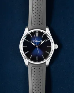 H. Moser & Cie. Pioneer Centre Second 3200-1200 Stainless steel Blue