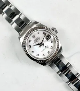 Rolex Lady-Datejust 179174 Stainless steel Nacre