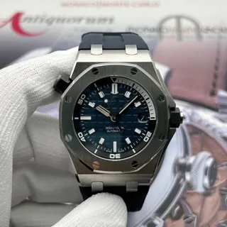 Audemars Piguet Royal Oak Offshore Diver 15720ST.OO.A027CA.01 ( OAK  ) 42mm Stainless steel Blue