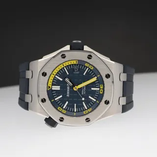 Audemars Piguet Royal Oak Offshore Diver 15710ST.OO.A027CA.01 ( OAK  ) 42mm Stainless steel Blue