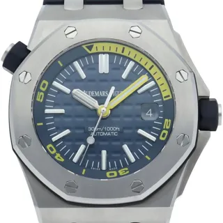 Audemars Piguet Royal Oak Offshore Diver 15710ST.OO.A027CA.01 ( OAK  ) 42mm Stainless steel Black