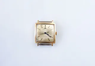 Jaeger-LeCoultre 27mm 18k yellow gold