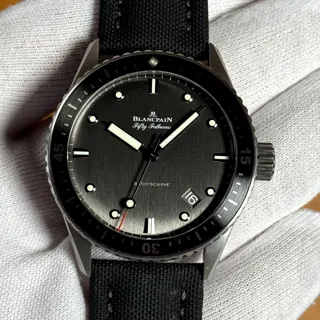 Blancpain Fifty Fathoms Bathyscaphe 5000-1210-G52A Titanium