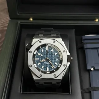 Audemars Piguet Royal Oak Offshore Diver 15720ST.OO.A027CA.01 Stainless steel Blue