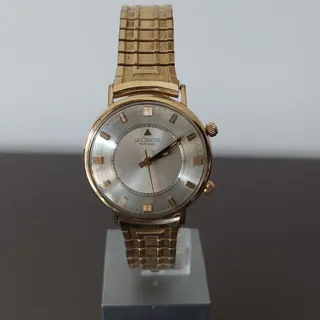 Jaeger-LeCoultre Memovox 35mm Yellow gold