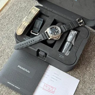 Panerai Submersible PAM 01305 47mm Stainless steel Black