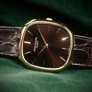 Patek Philippe Golden Ellipse 3855 31mm Yellow gold Brown