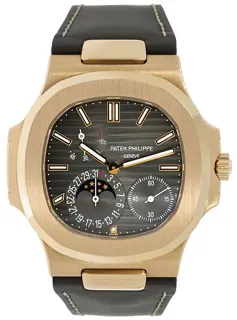 Patek Philippe Nautilus 5712R-001 40mm Rose gold Brown