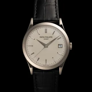 Patek Philippe Calatrava 5296G-010 38mm White gold Silver