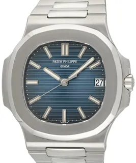 Patek Philippe Nautilus 5711/1A-010 40mm Stainless steel Blue