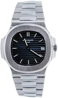 Patek Philippe Nautilus 5711/1A-010 40mm Stainless steel Blue