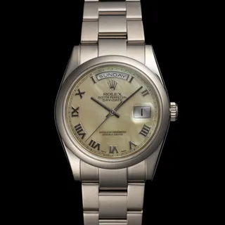 Rolex Day-Date 118209NR 35mm 18k white gold Yellow