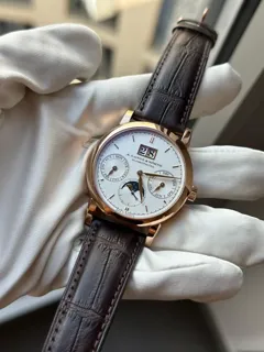 A. Lange & Söhne Saxonia 330.032 Rose gold Silver