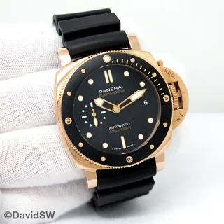 Panerai Submersible PAM01164 42mm Rose gold Black