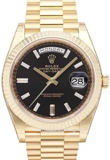 Rolex Day-Date 40 228238-0004 40mm Yellow gold Black