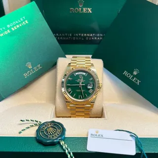 Rolex Day-Date 40 228238 40mm Yellow gold Green