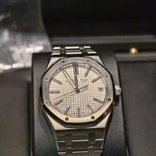 Audemars Piguet Royal Oak 15500ST.OO.1220ST.04 41mm Stainless steel Silver