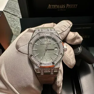 Audemars Piguet Royal Oak Selfwinding 15551BC.ZZ.D405CR.01 ( OAK  ) 37mm White gold Green