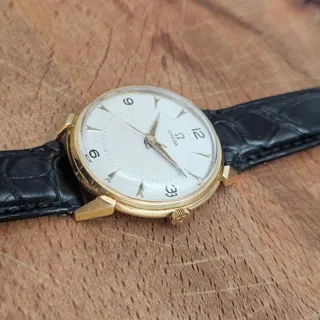 Omega Classic 35mm Yellow gold White