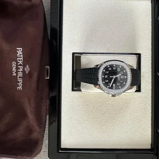 Patek Philippe Aquanaut 5267/200A-001 39mm Stainless steel Black