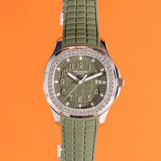 Patek Philippe Aquanaut 5267/200A-011 39mm Stainless steel Green