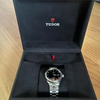 Tudor Style 12700 41mm Steel Black