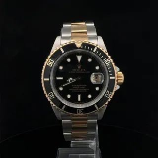 Rolex Submariner 16613 40mm Yellow gold and Stainless steel Black