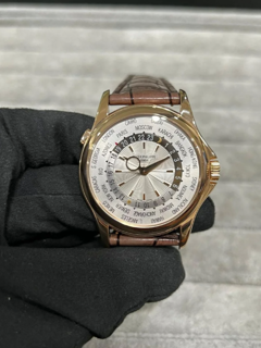 Patek Philippe World Time 5130R-001 39.5mm Rose gold Silver