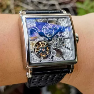 Roger Dubuis Golden Square G40 02SQ7V3.79 White gold Skeletonized