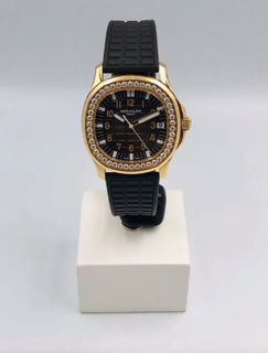 Patek Philippe Aquanaut 5068R-001 35.5mm Rose gold Brown