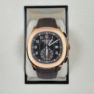 Patek Philippe Aquanaut 5968R-001 Rose gold Brown