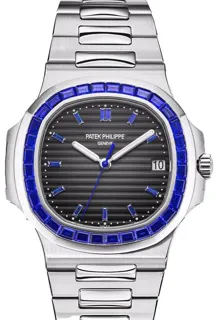 Patek Philippe Nautilus 5711/111P-001 40mm Platinum Black